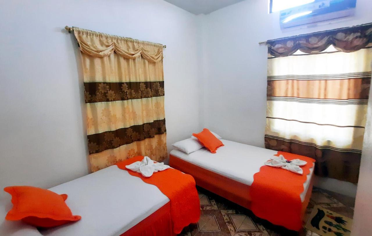 Cielo Azul Galapagos Hotel 푸에르토빌라밀 외부 사진