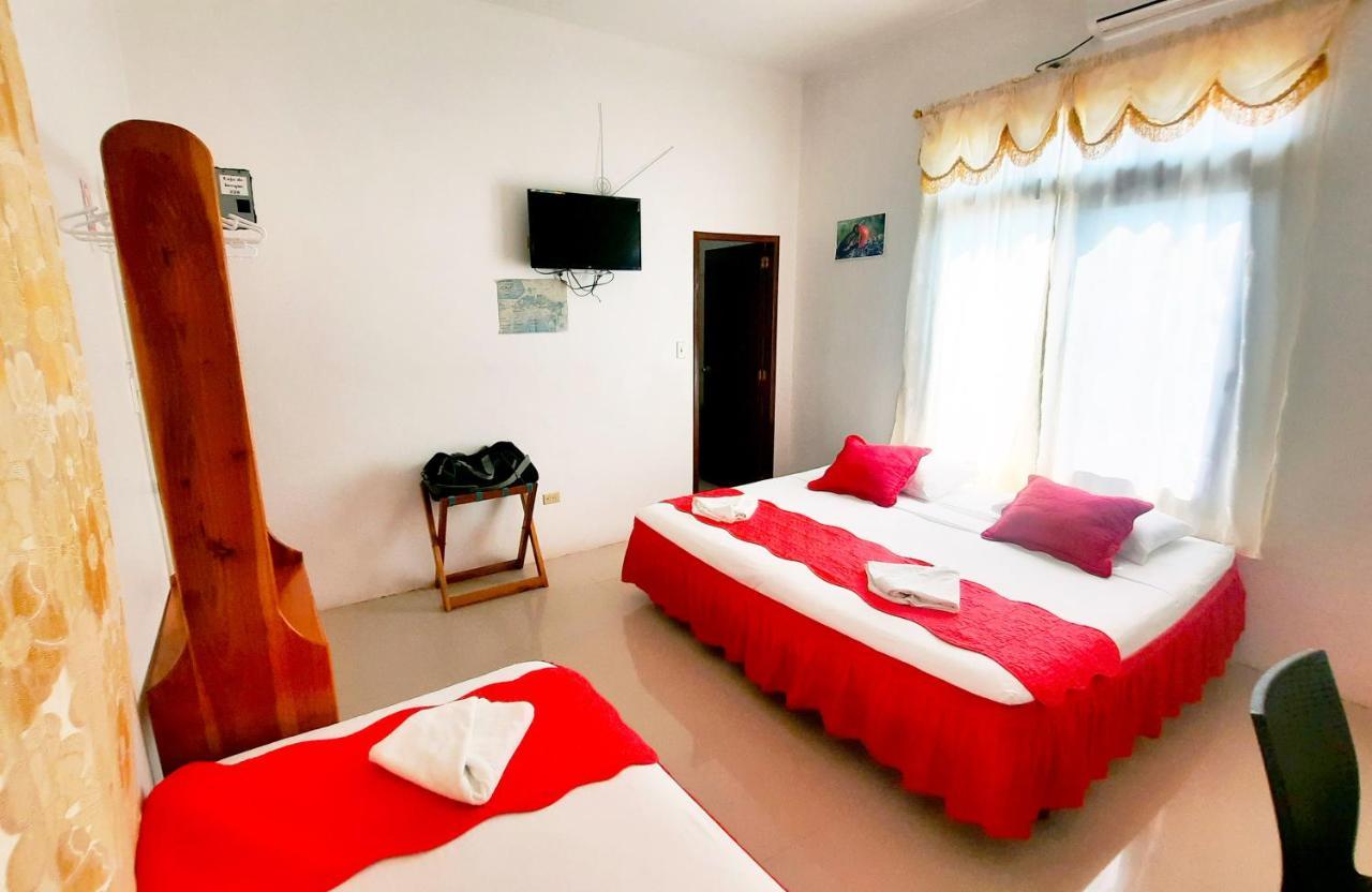 Cielo Azul Galapagos Hotel 푸에르토빌라밀 외부 사진