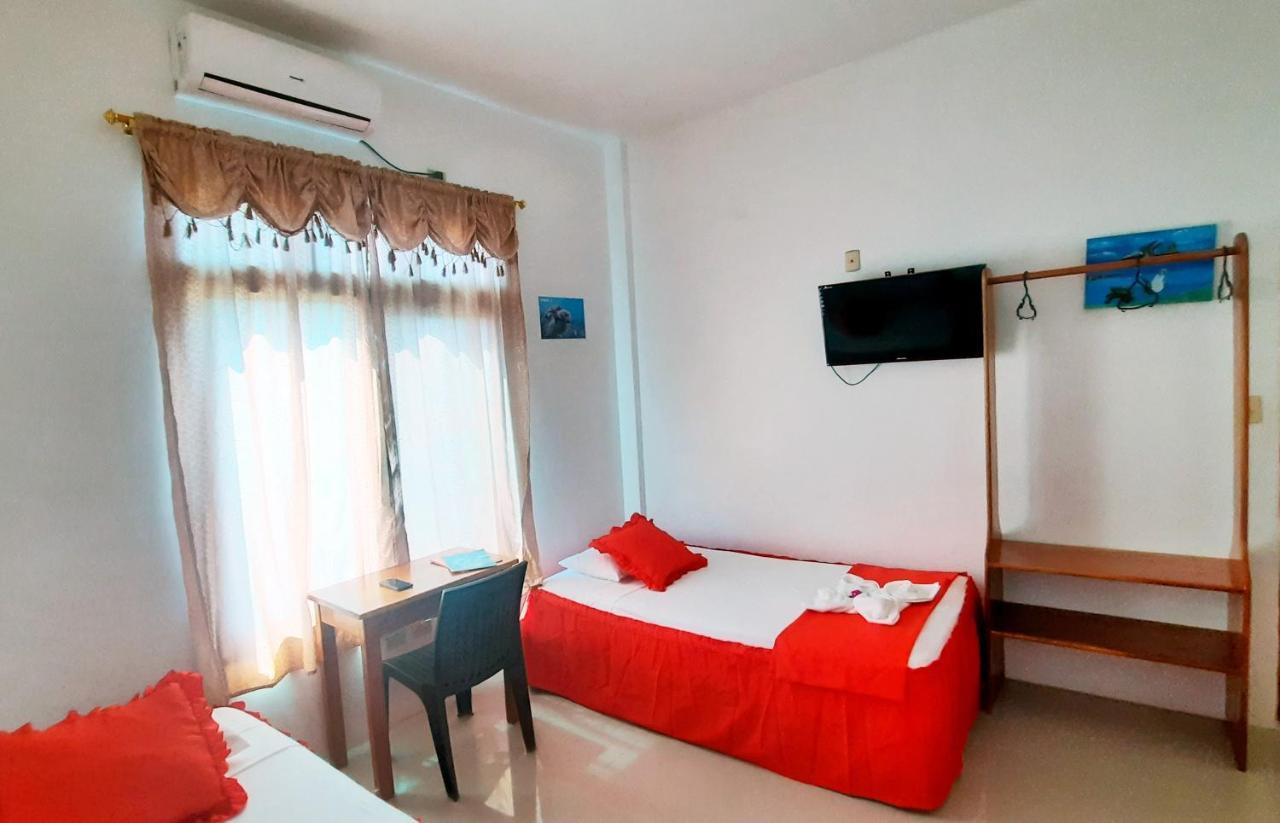 Cielo Azul Galapagos Hotel 푸에르토빌라밀 외부 사진