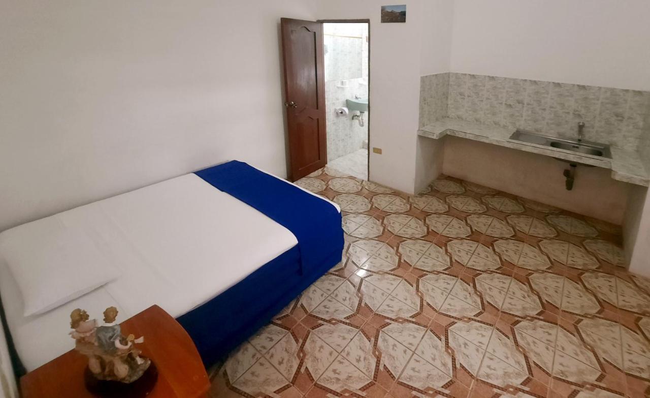 Cielo Azul Galapagos Hotel 푸에르토빌라밀 외부 사진