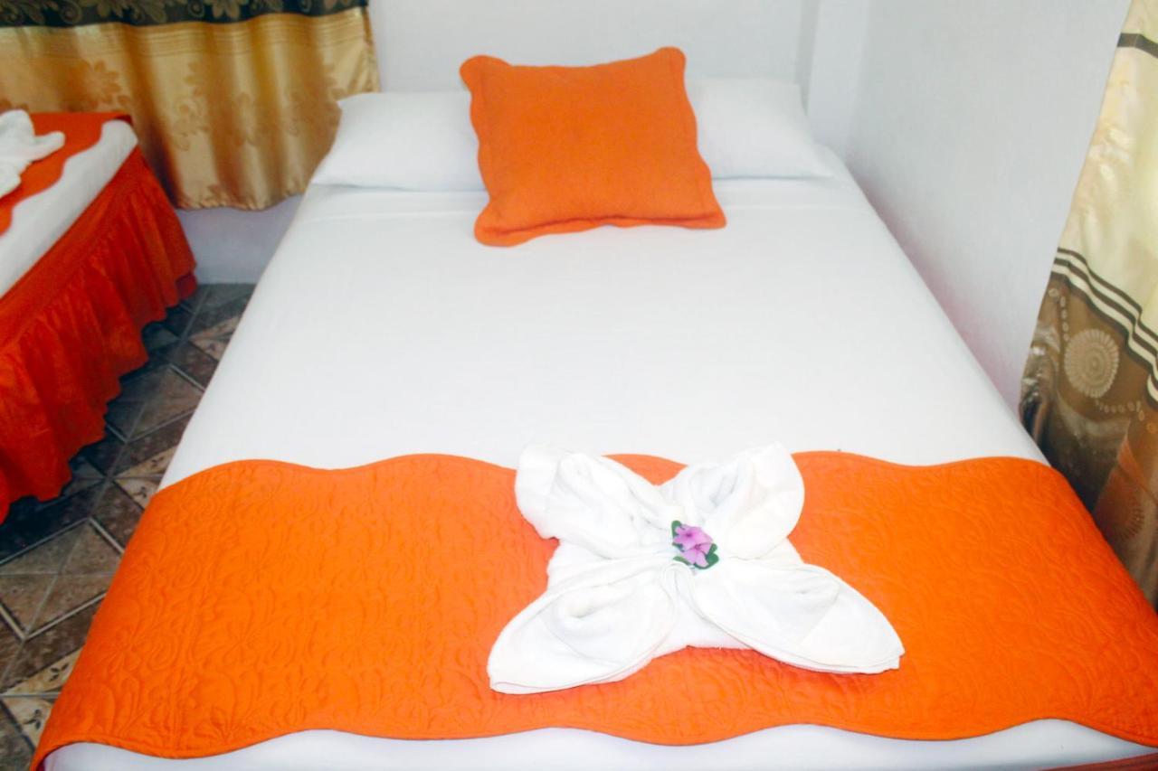 Cielo Azul Galapagos Hotel 푸에르토빌라밀 외부 사진